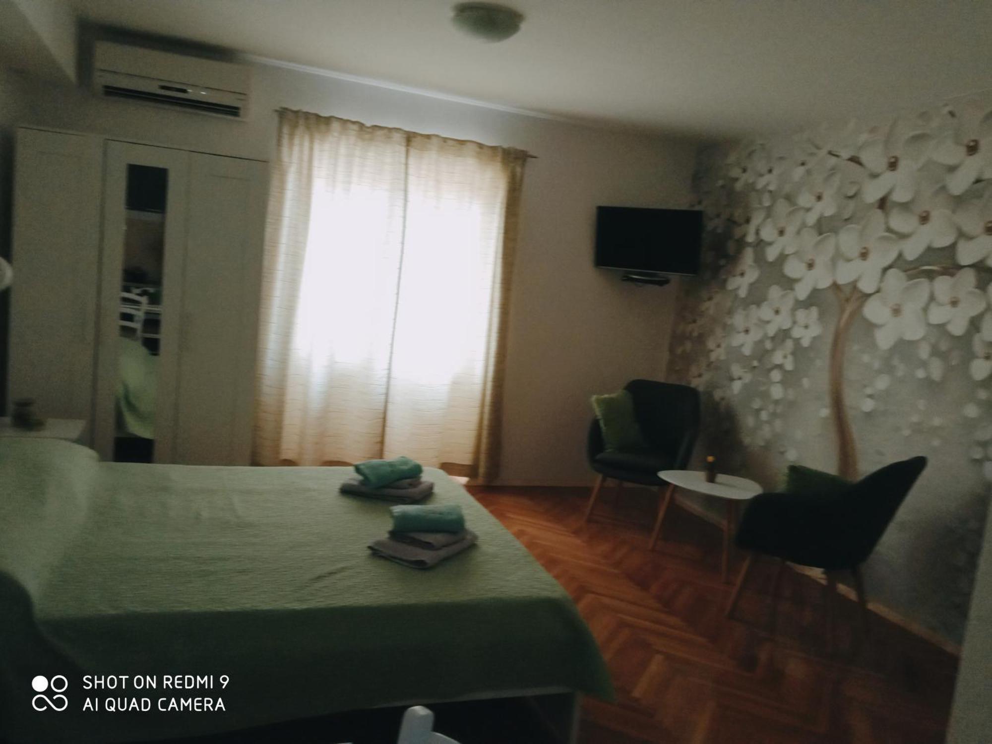 Studios Ana Mari Komiza Bilik gambar